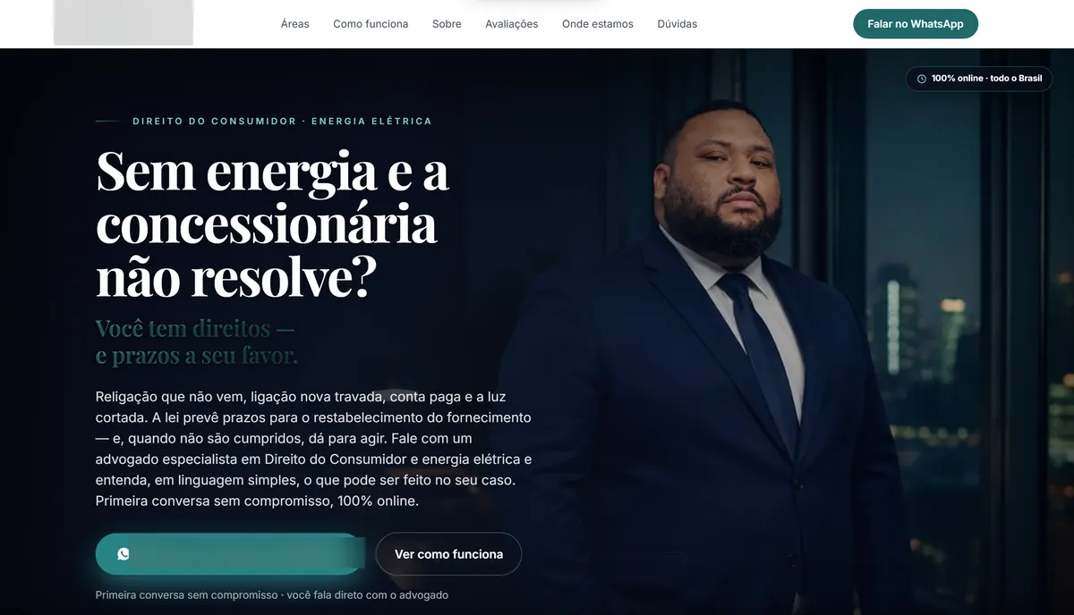 Página de escritório de direito do consumidor, energia elétrica, no computador.